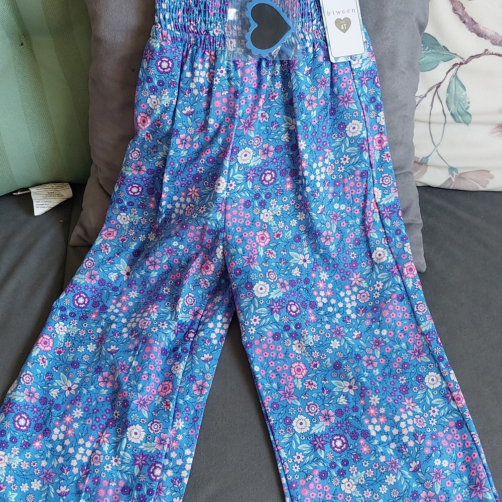 Blue Floral Girl Jumper With Sunglases Include